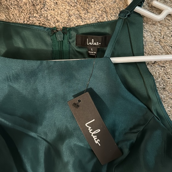 Lulu’s emerald green high-low dress - Picture 5 of 6